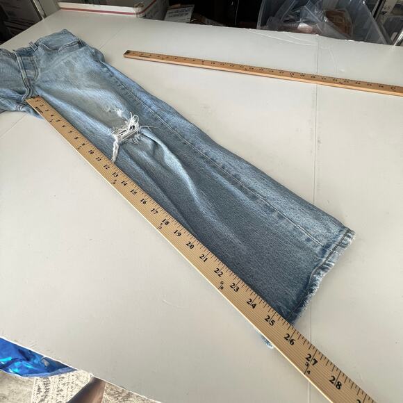 Levi's Premium Ribcage Straight Mid Rise Light Wash Mom Jeans Size 25 Blue - Picture 11 of 13